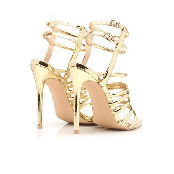 Heels - Picture 5 of 6